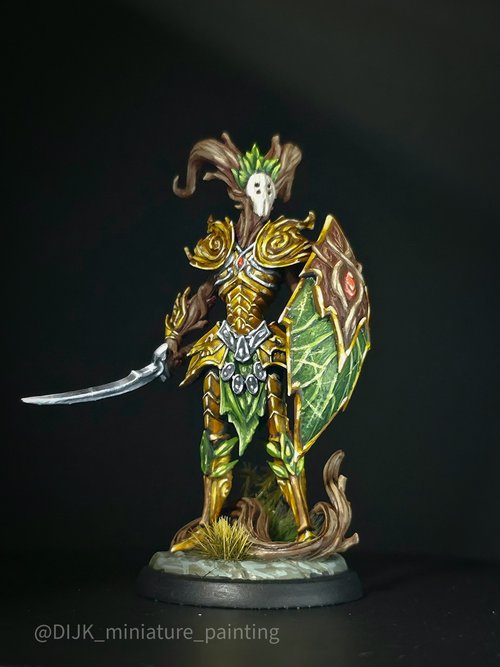 Armored dryad protector