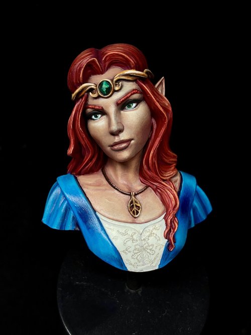 Lady bust