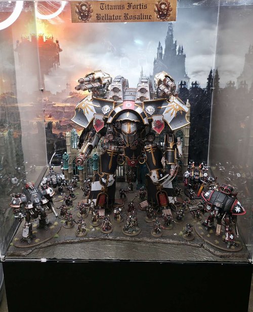 Titanus Fortis Bellator Rosaline