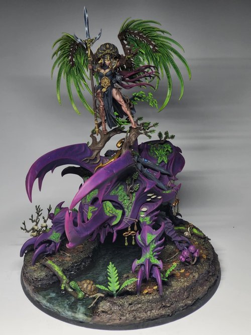 Alarielle the Everqueen