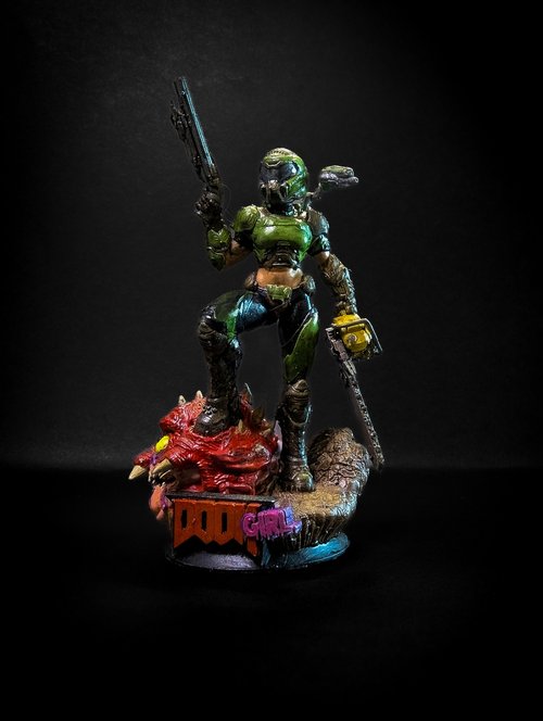 Doom girl