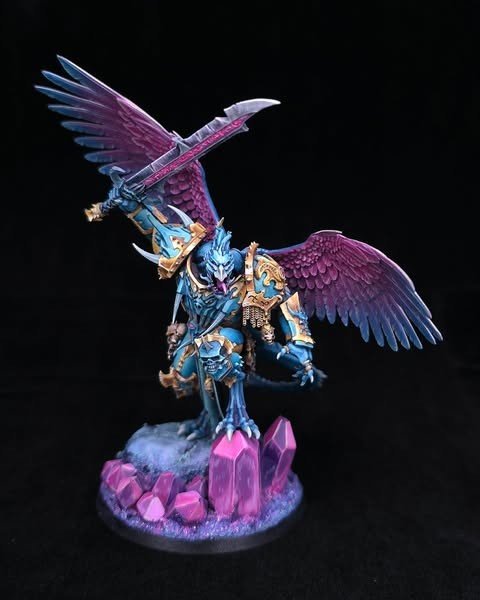 daemon prince of tzeentch with wings