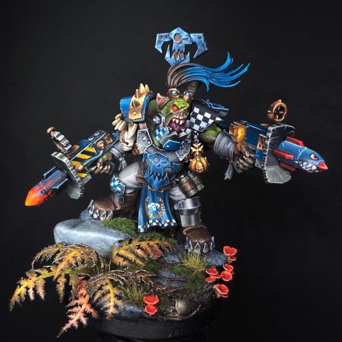 Death Skulls Wrecka Boss Nob hung with trophies fr