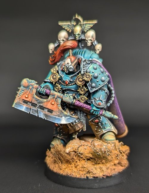 Sons of Horus - Praetor with Power Axe