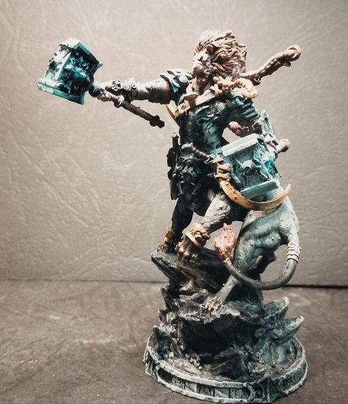 Ascendent greywolf