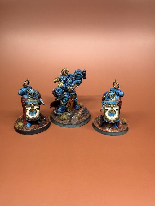 Calgar and Guard