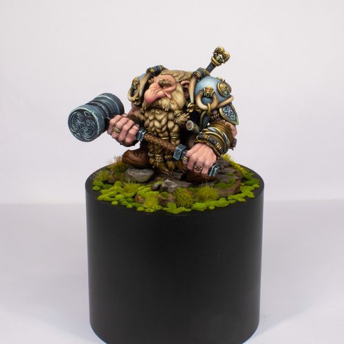 Chonky Dwarf Boi