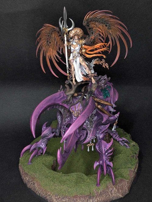 Alarielle, the Everqueen