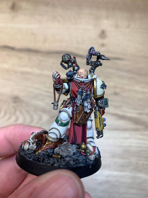 Warhammer 40K - Blood Ravens - Apothecary