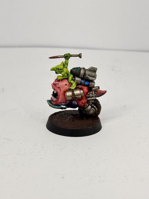 Squig bomb running into war