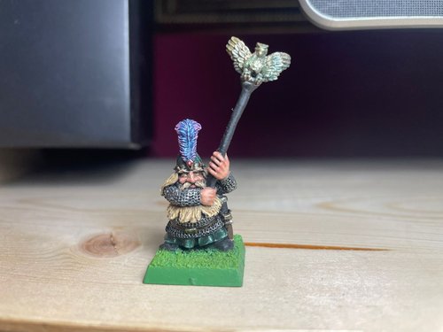 Dwarf standard bearer