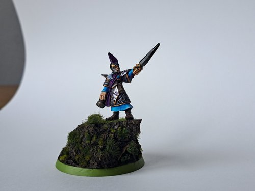 Dark Elf missing his ballista