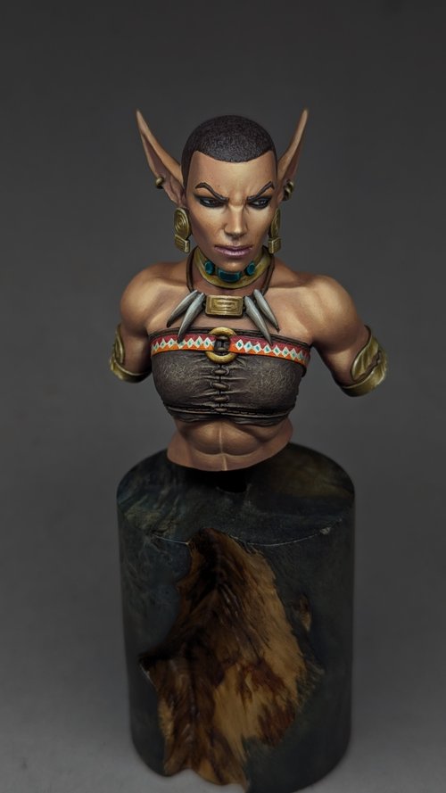 Earncynn bust
