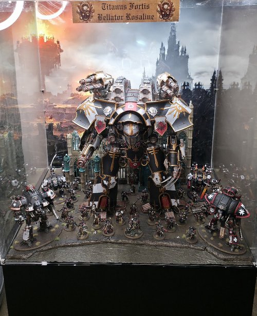 Titanus Fortis Bellator Rosaline