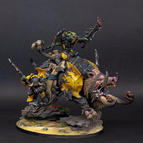 3 Orks 1 Pig