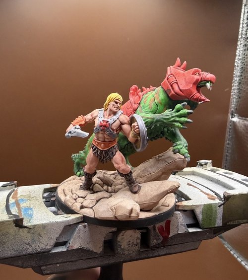 He mans best friend. Battle cat and heman