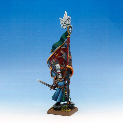 Bretonnian Battle Standard Bearer