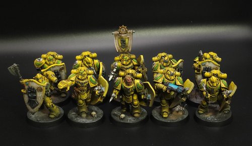 Imperial Fists Phalanx Warders