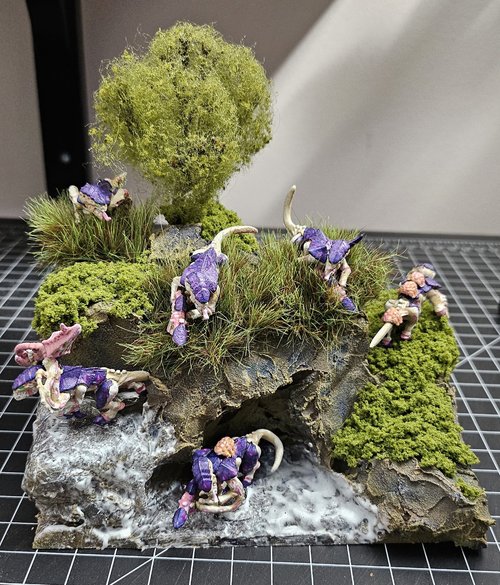 Chaos on the cliff